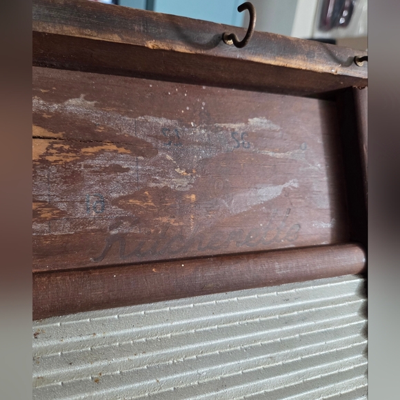Vintage Kitchen Washboard W/ Hooks - Picture 4 of 4